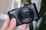 بررسی تخصصی دوربین کانن PowerShot SX740 HS؛ سلطان ۸ ساله بازار کامپکتها