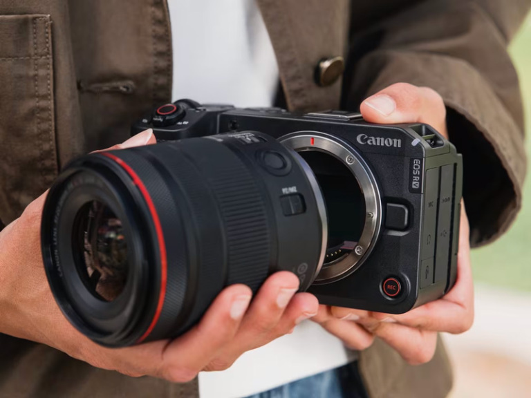 Canon EOS R6 V معرفی و بررسی دوربین میرورلس حرفه‌ای از کانن
